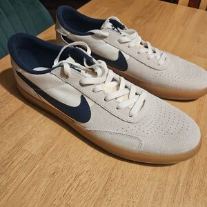 Nike Men's White and Navy Sneakers